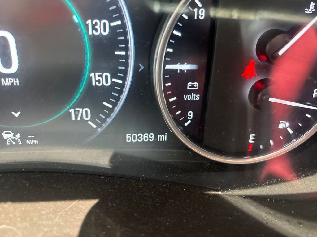 Used 2019 Red Buick Premium I Group image 9