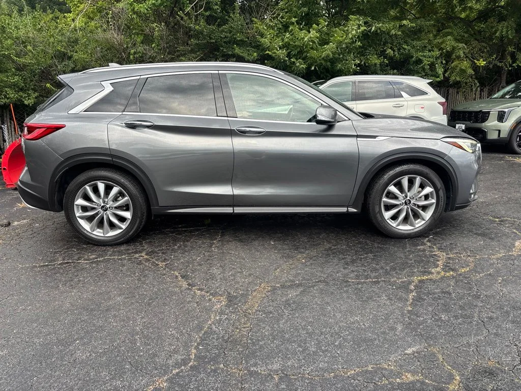 Used 2021 Graphite Shadow INFINITI LUXE image 2