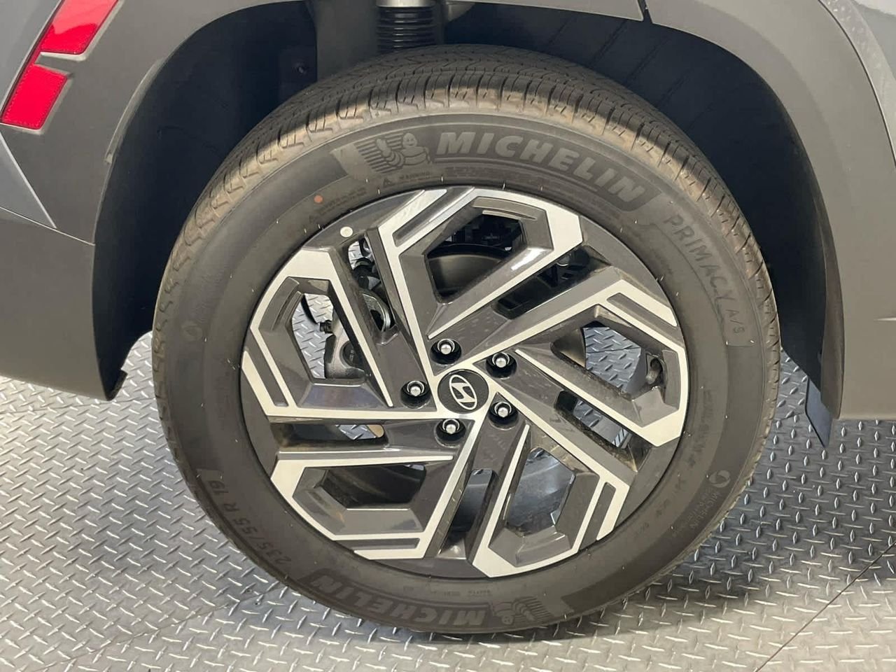 New 2026 Ecotronic Gray Hyundai Limited image 18