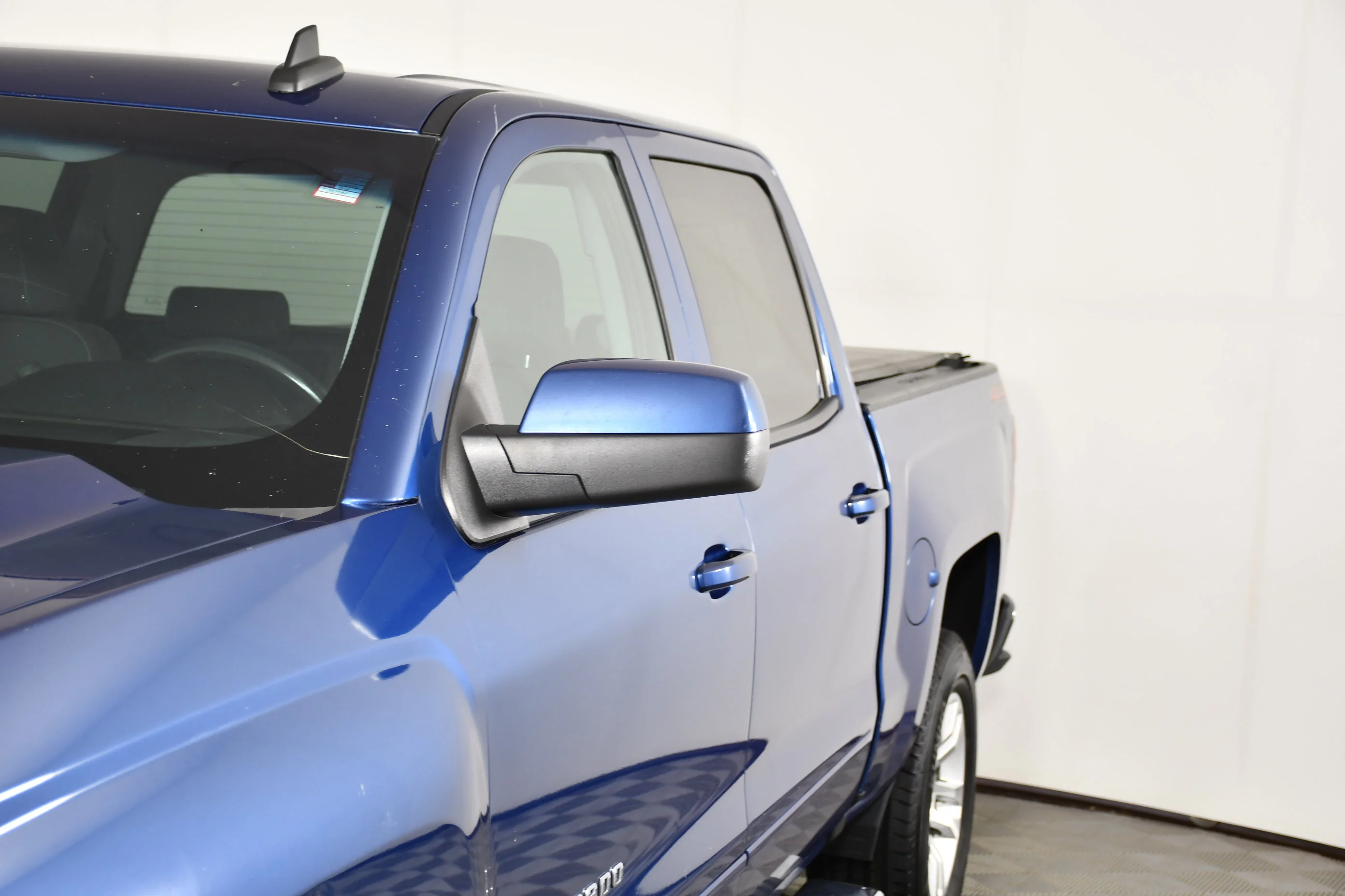 Used 2018 Deep Ocean Blue Metallic Chevrolet LT image 13