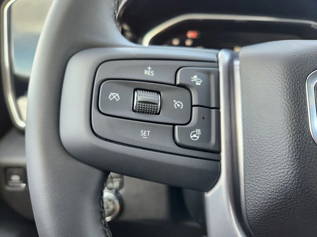 New 2026 Sterling Metallic GMC Elevation image 12