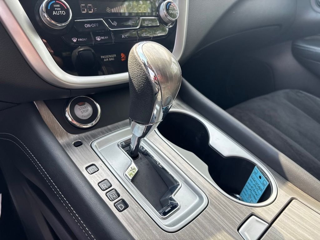Used 2015 Red Nissan SV image 28