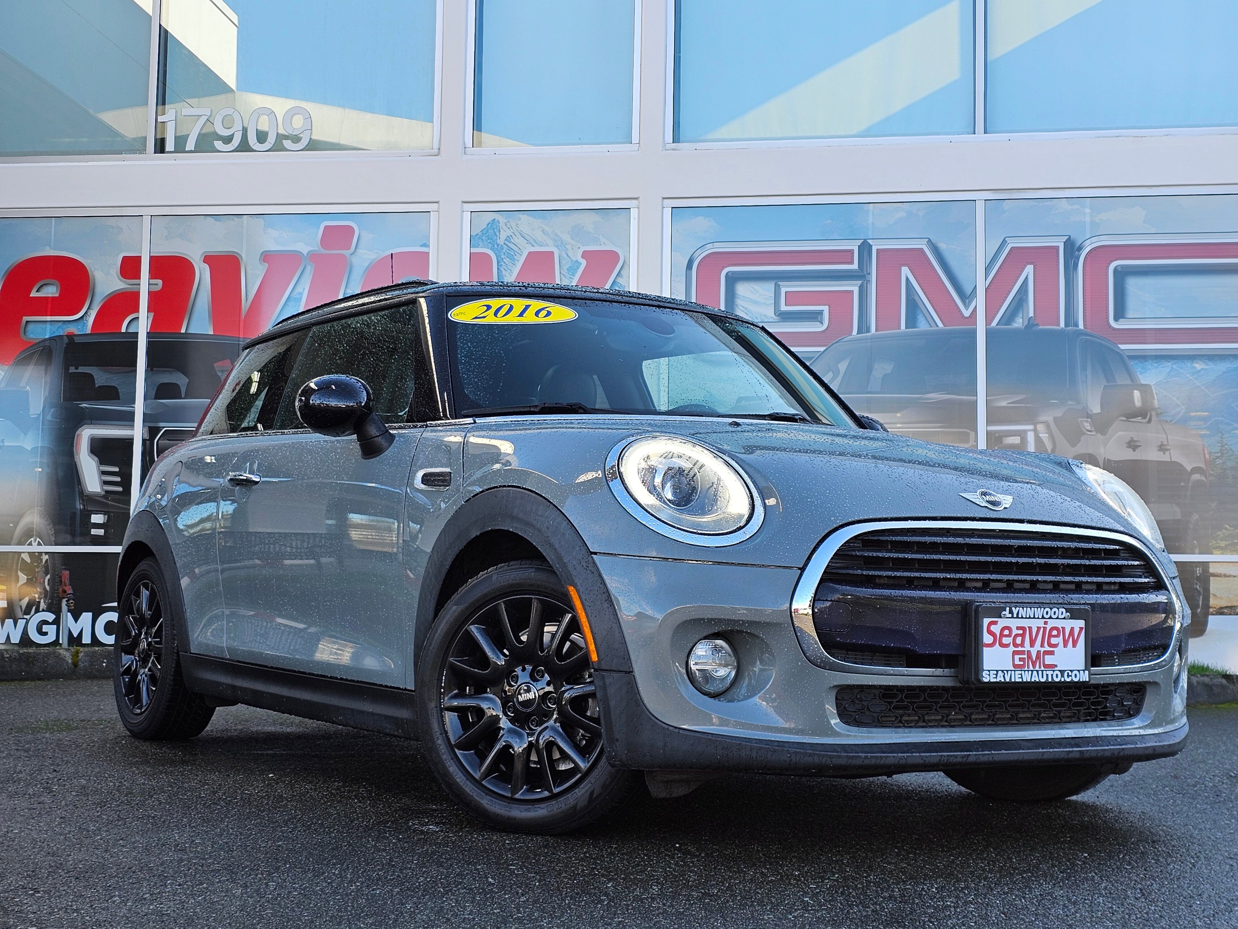 2016 MINI Cooper Base