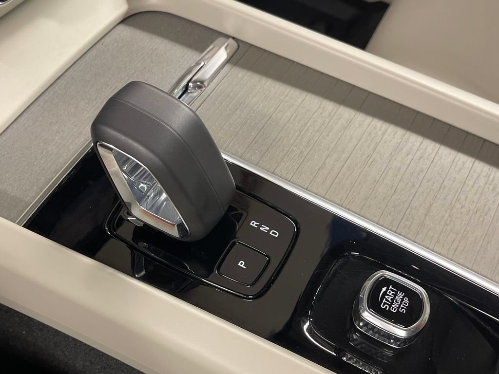 Used 2025 Blue Volvo Plus image 24