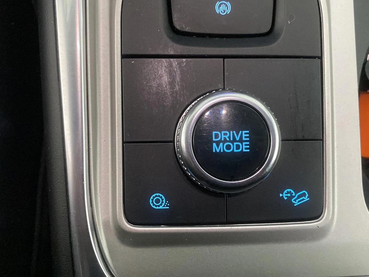 Used 2023 Iconic Silver Ford XLT image 23
