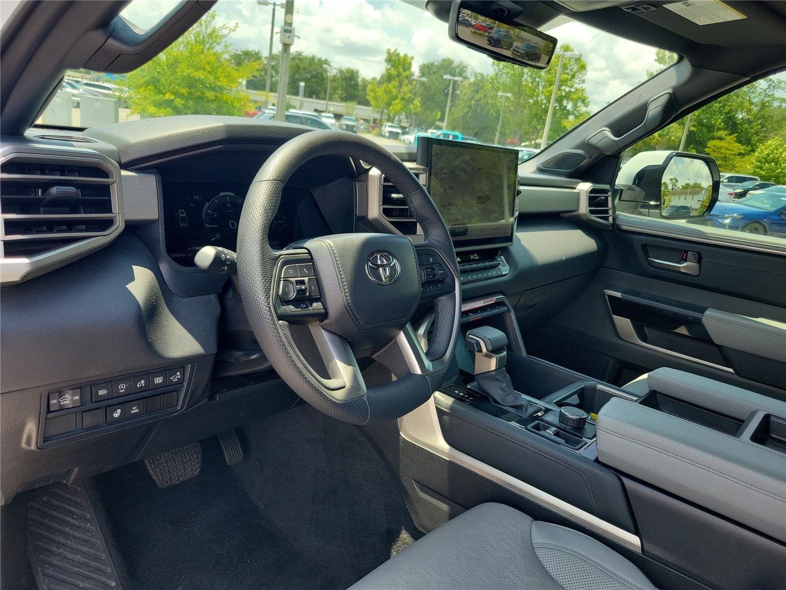 Used 2025 Ice Cap Toyota Limited image 17