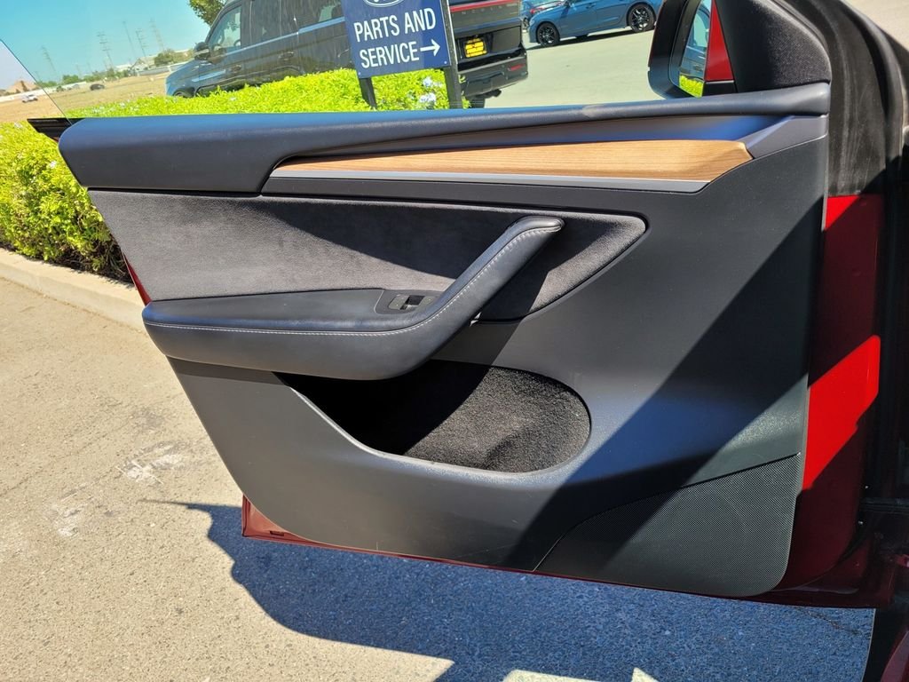 Used 2024 Red Tesla Long Range image 27