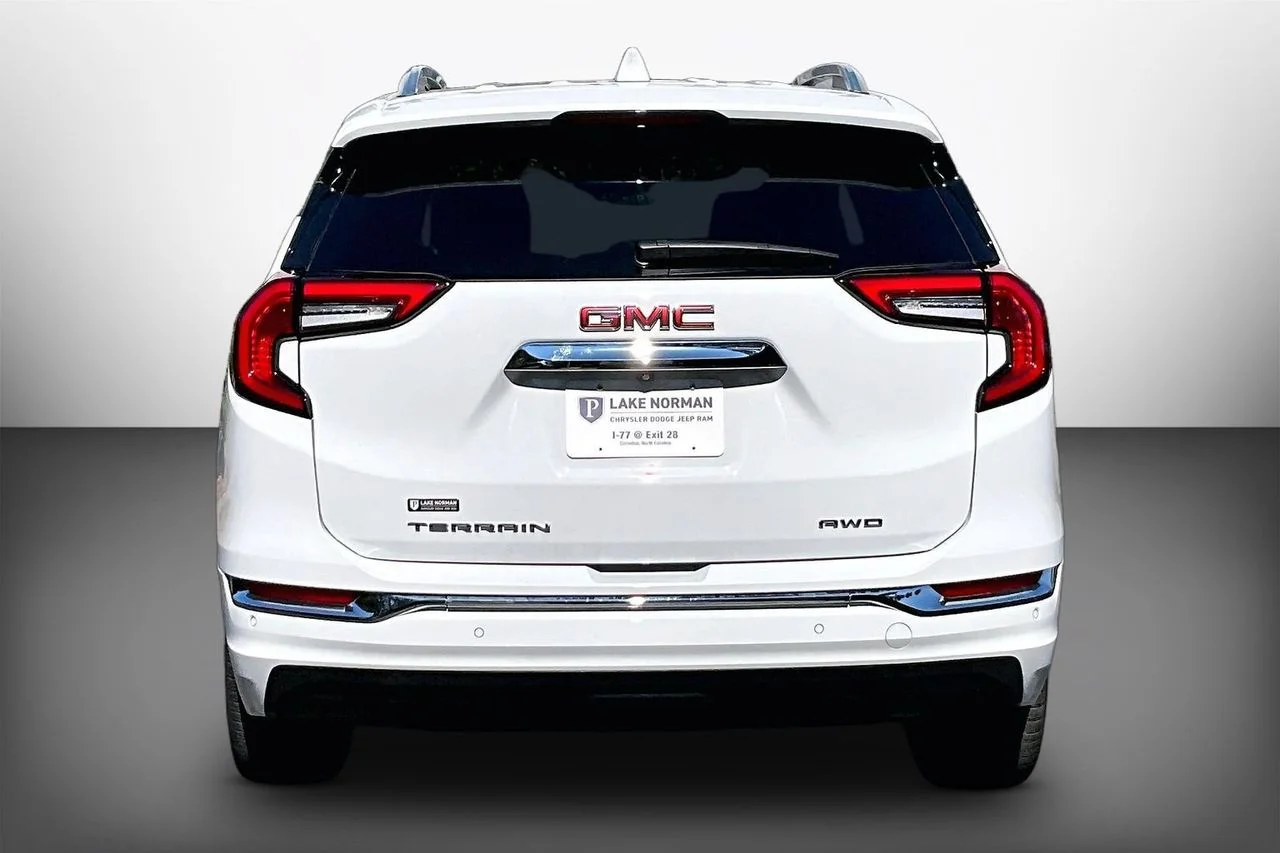 Certified Used 2022 White GMC Denali image 7