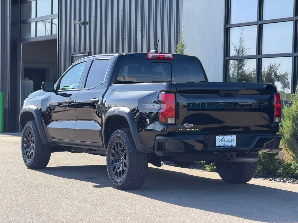 Used 2024 Black Chevrolet Trail Boss image 3