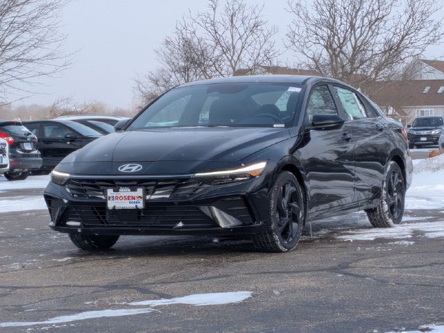 Used 2026 Black Hyundai SEL Sport image 3
