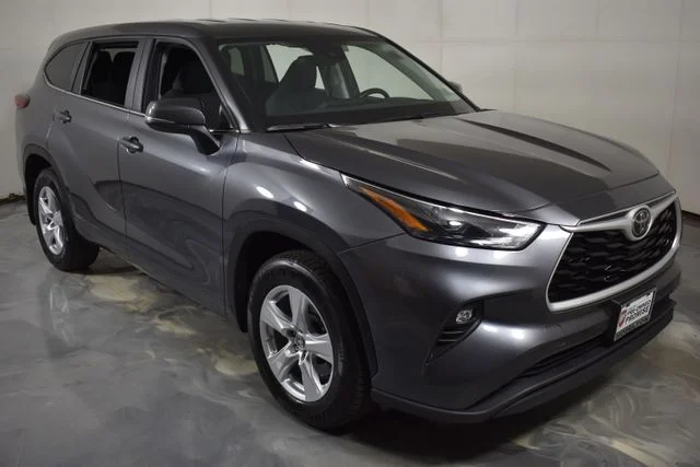 Used 2023 Gray Toyota LE image 12