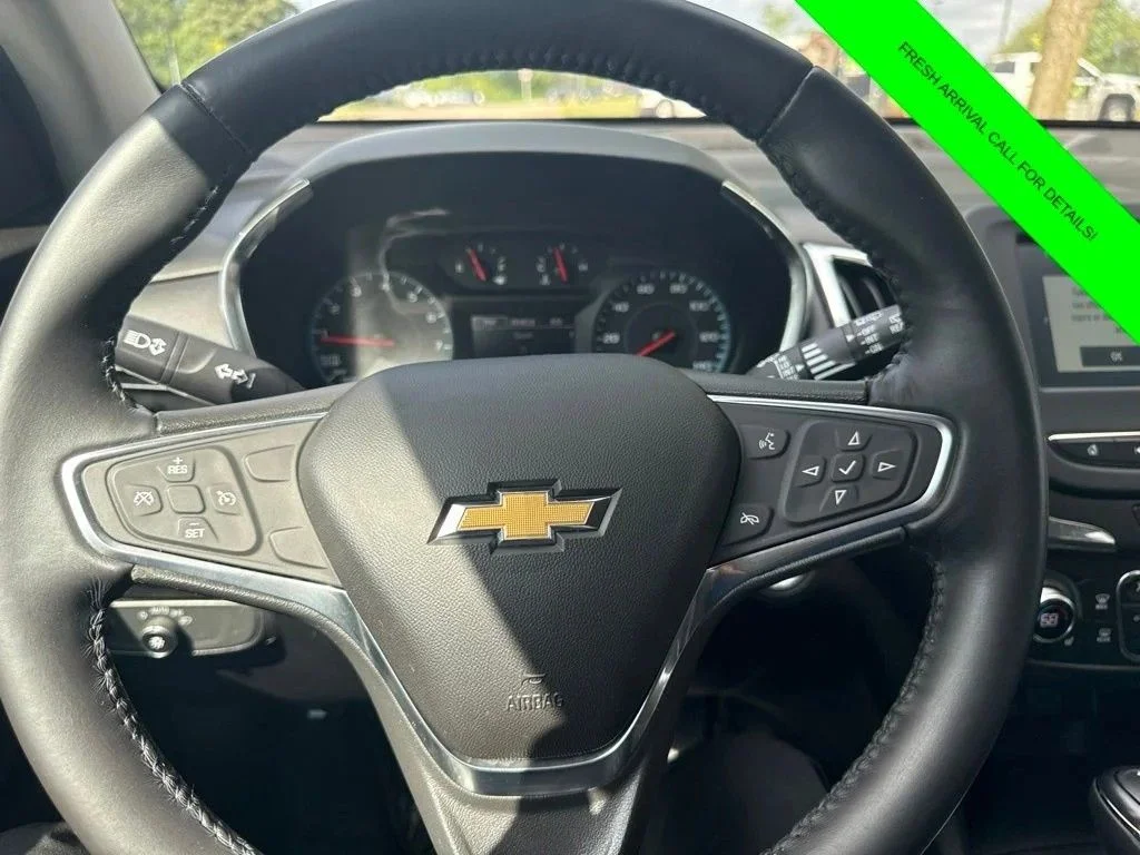 Used 2018 Summit White Chevrolet LT image 25