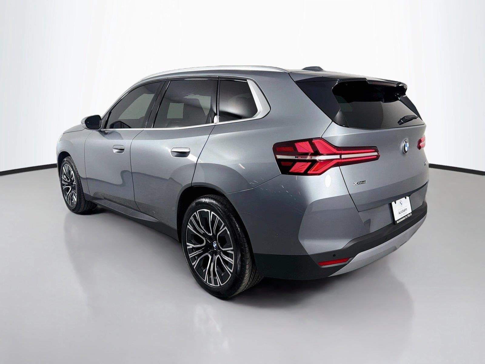 New 2026 Skyscraper Grey Metallic BMW 30 xDrive image 7