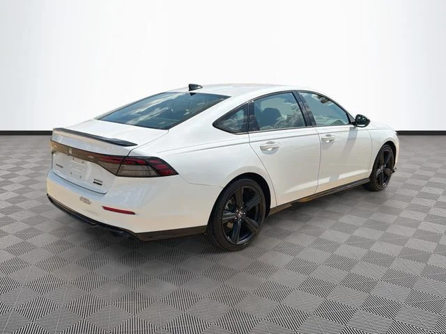 Used 2024  Honda Sport-L image 7