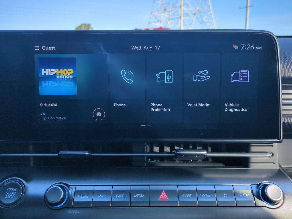 New 2027 Green Hyundai SE FWD image 20