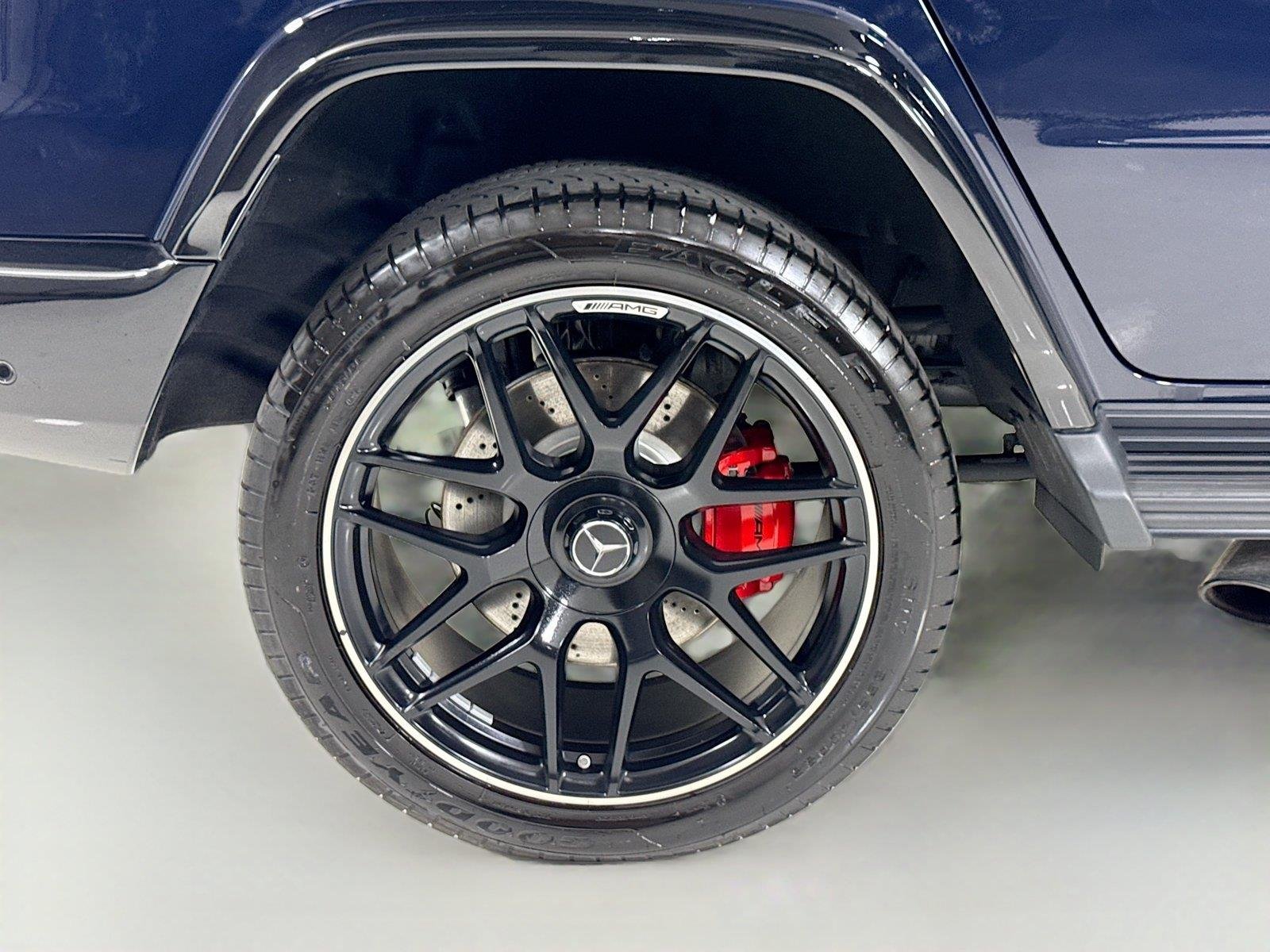 Used 2026 Brilliant Blue Metallic Mercedes-Benz AMG® G 63 | Manufaktur Interior Pkg + | Night Pkg Plus image 39