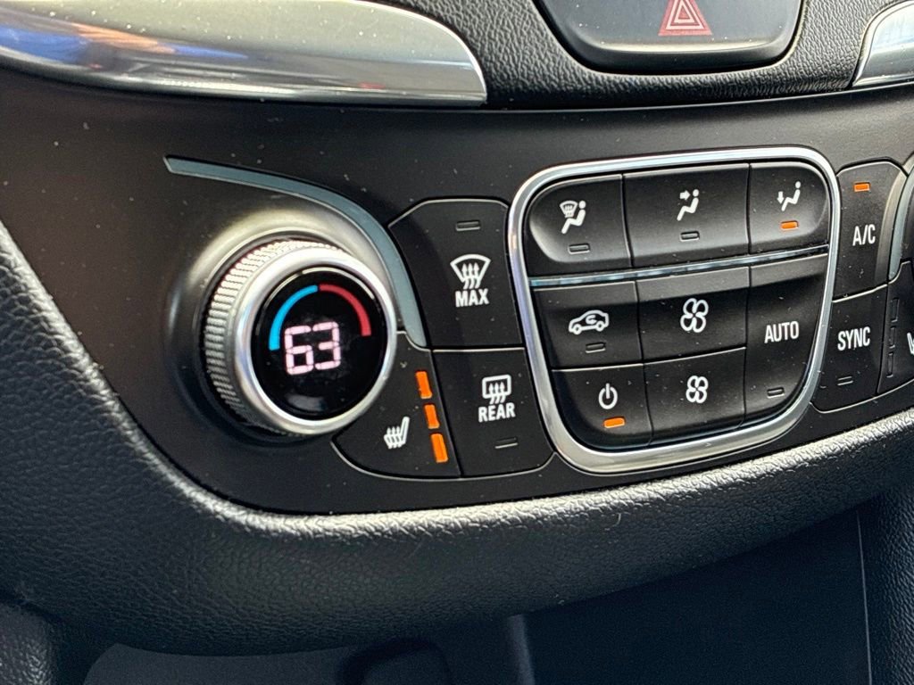 Used 2018 SANDY RIDGE METALLIC Chevrolet LT image 29