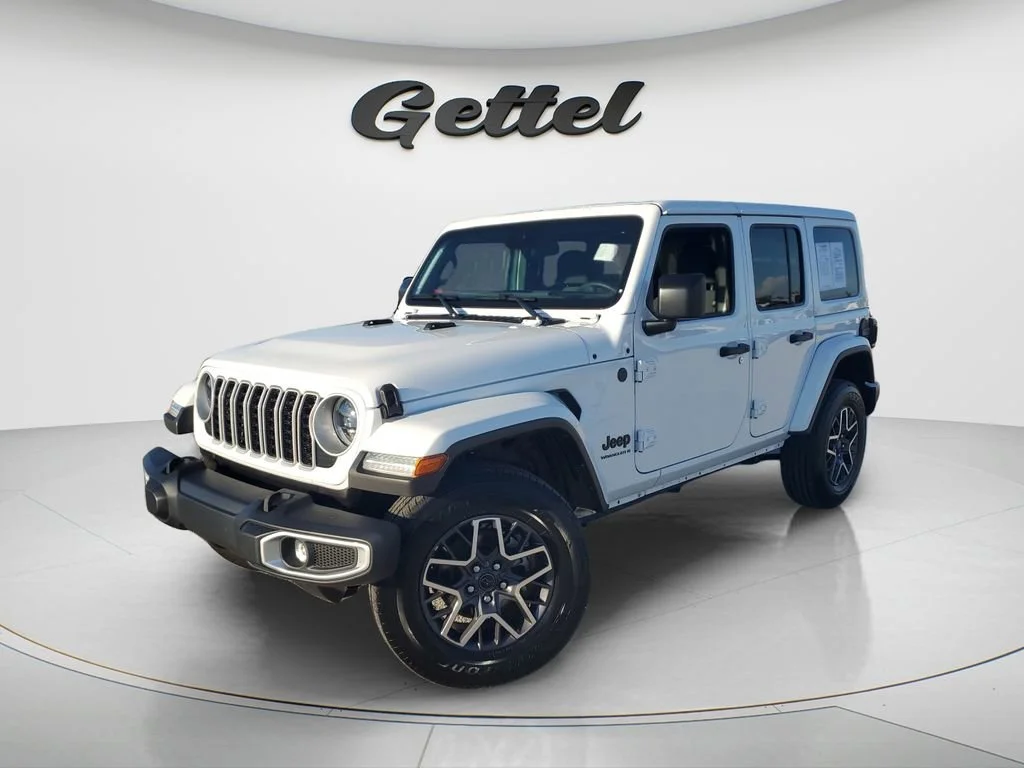 2025 Jeep Wrangler Sahara's photo