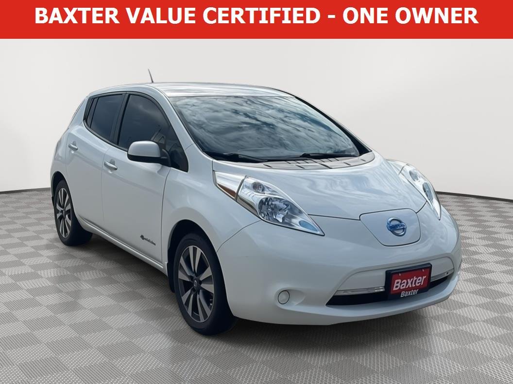 2016 Nissan Leaf SV's photo