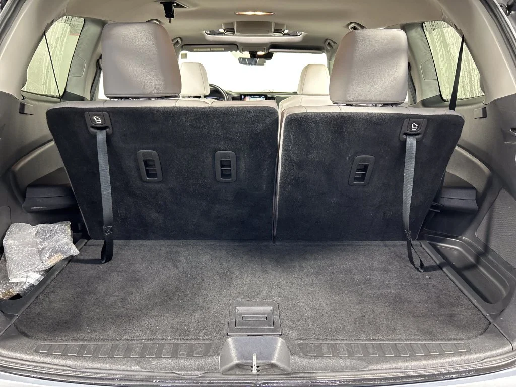 Used 2019 Silver Honda Touring image 22