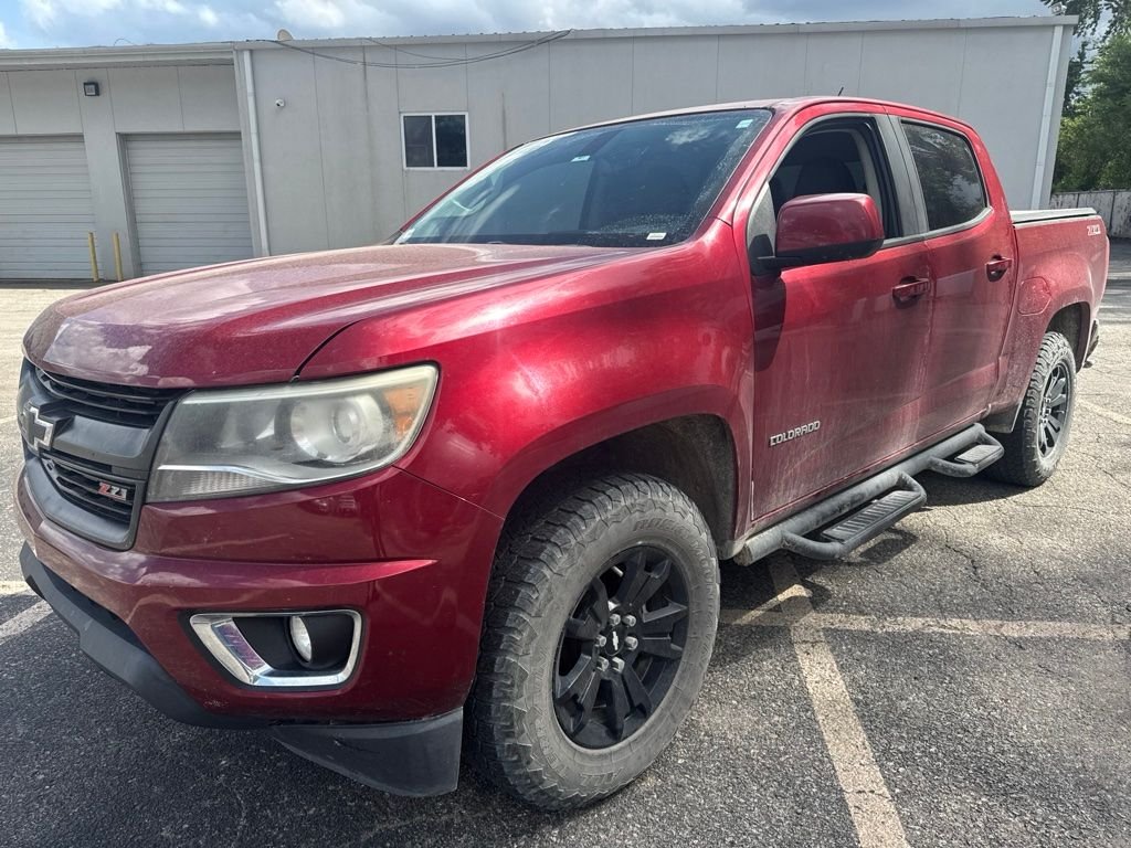 Certified Used 2018 Red Chevrolet Z71 image 5