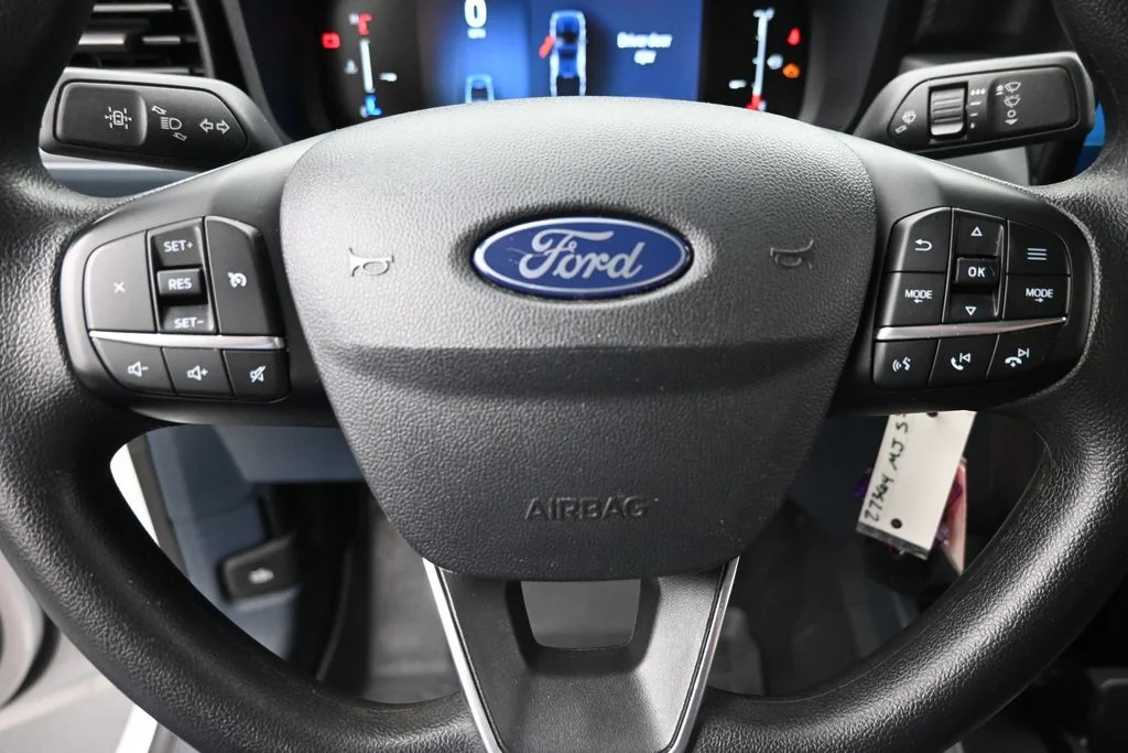 Used 2025 White Ford XL image 17