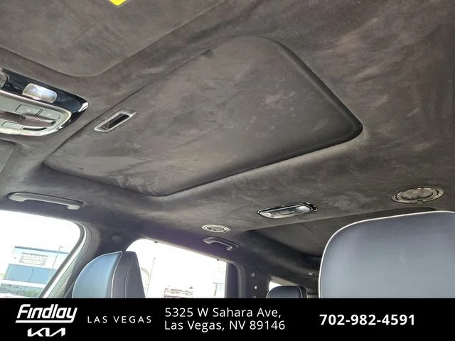 Used 2022 White Hyundai Calligraphy image 12
