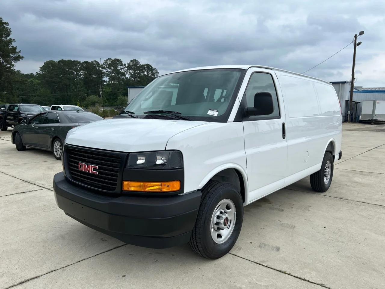 2026 GMC Savana 2500's photo