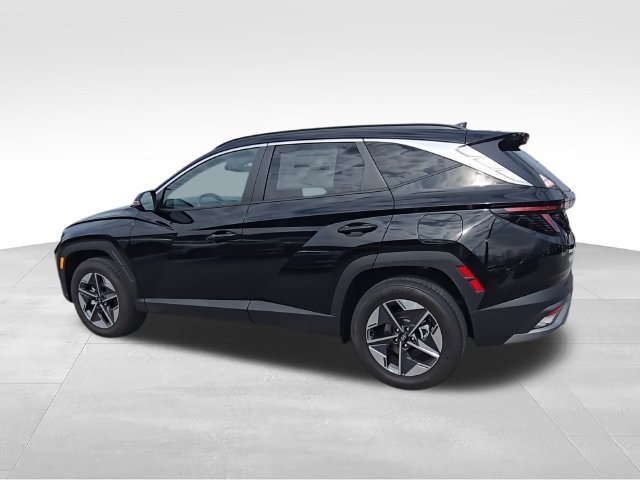 Used 2026 Black Hyundai SEL Premium image 6
