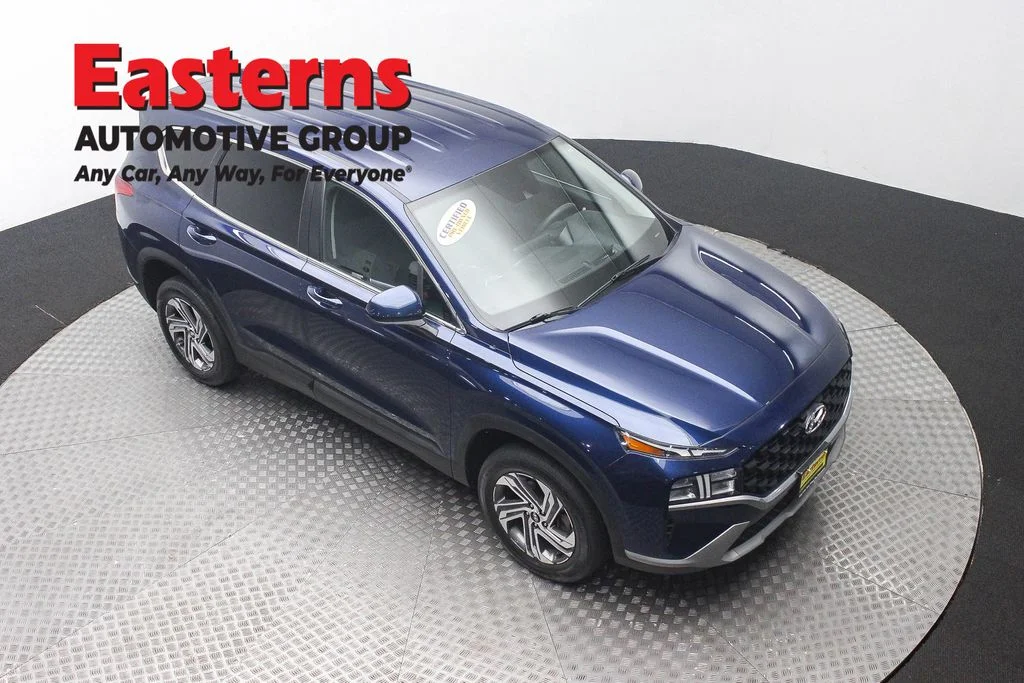Used 2023 Blue Hyundai SE image 3