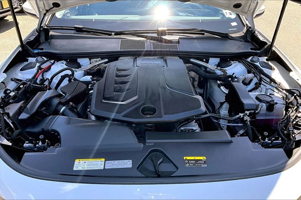 Used 2025 White Audi 2.0T Premium image 29