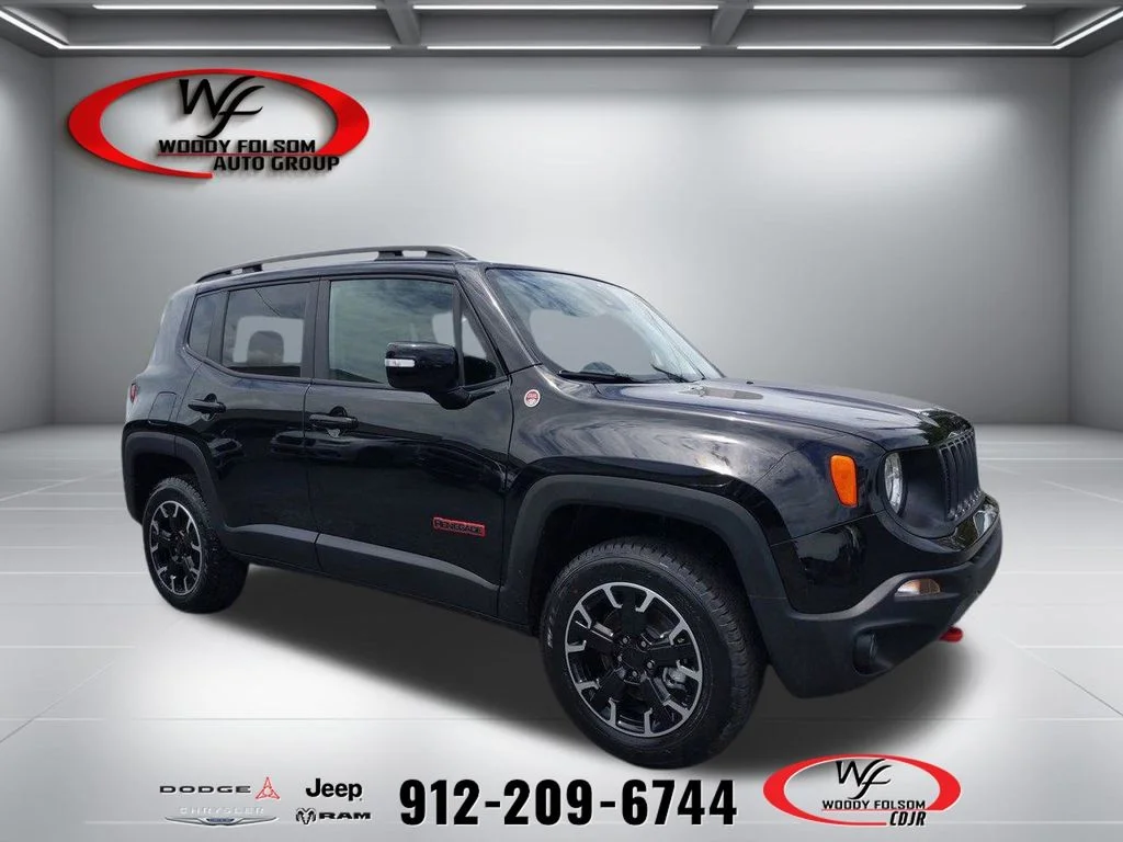 Used 2023 Black Jeep Trailhawk image 1