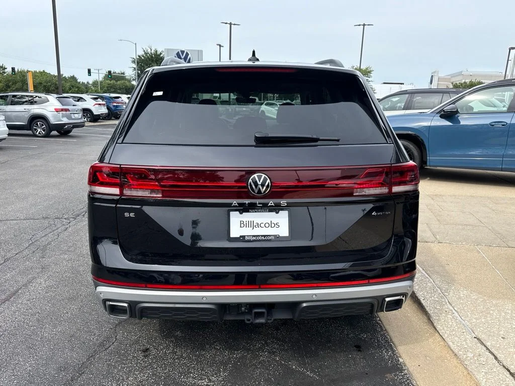 Used 2026 Deep Black Volkswagen 2.0T Peak Edition image 5