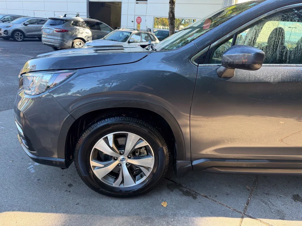 Used 2019 Magnetite Gray Metallic Subaru Premium image 8