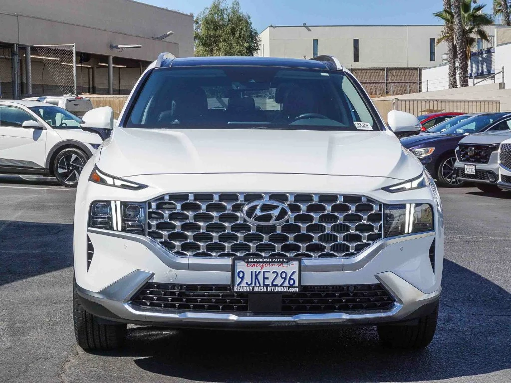 Used 2023 White Hyundai Limited image 2