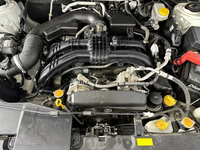 Used 2018 White Subaru 2.0i Premium image 15