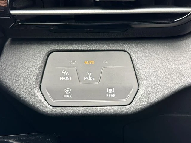 New 2026 Opal White Pearl Volkswagen Pro S image 43