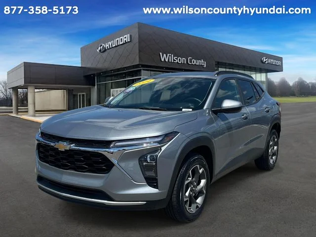 2024 Chevrolet Trax LT's photo