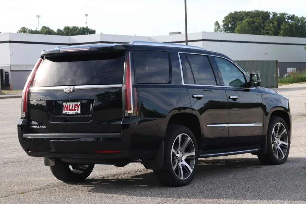 Used 2017 Black Raven Cadillac Luxury image 9