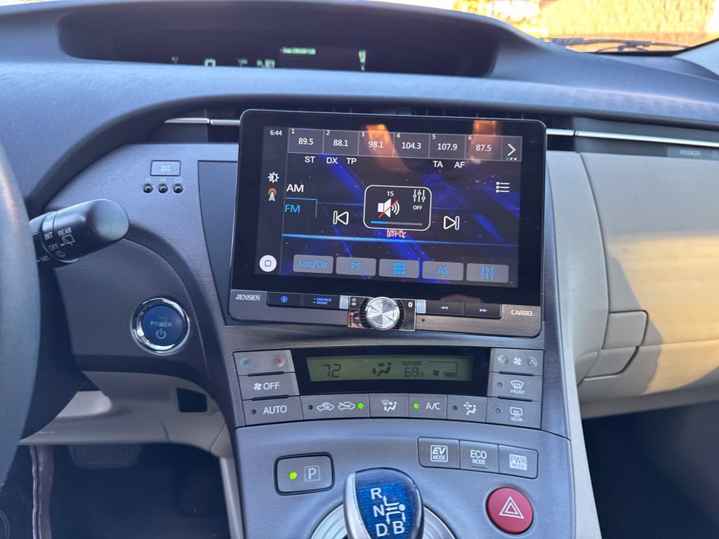 2012 Toyota Prius Three - Photo 8