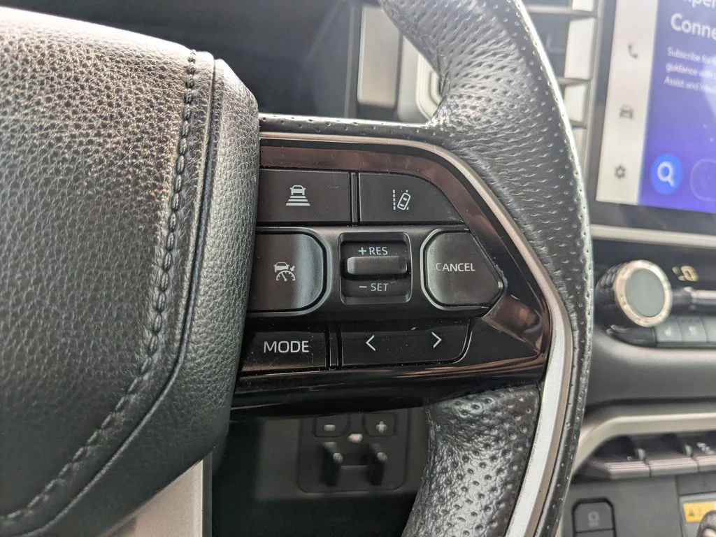 Used 2023  Toyota Limited image 22