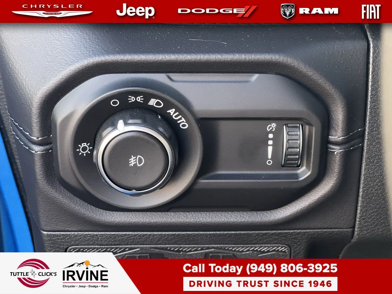 New 2026 Hydro Blue Pearl-Coat Exterior Paint Jeep Rubicon X image 29