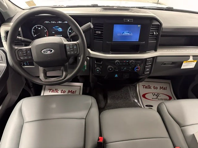 New 2026 Oxford White Ford F-450® XL image 40