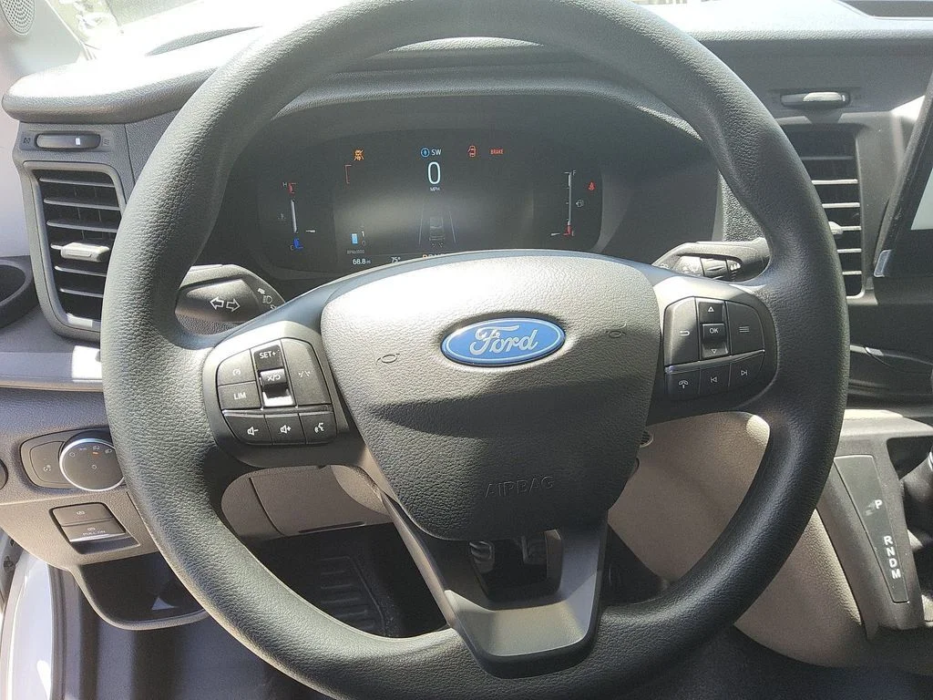 New 2026 Oxford White Ford Base image 8
