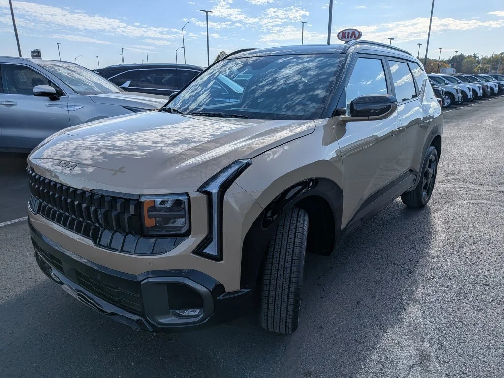 New 2027 Terrain Brown Kia X-Line S image 30