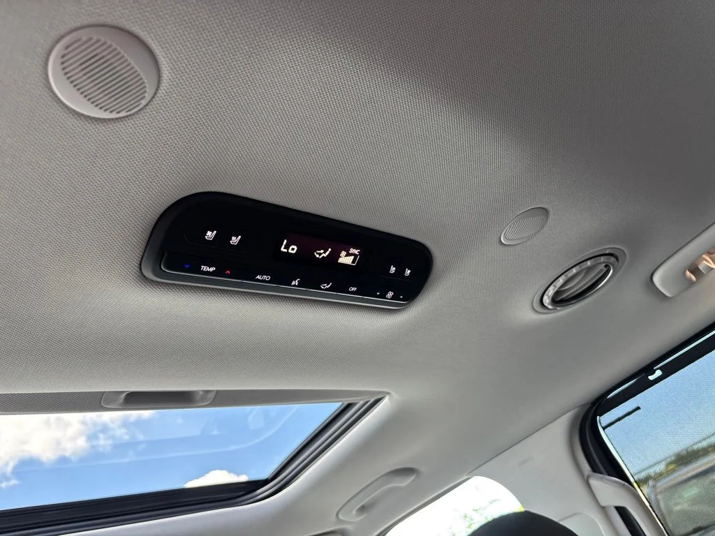 New 2026 Gray Hyundai SEL Premium image 10