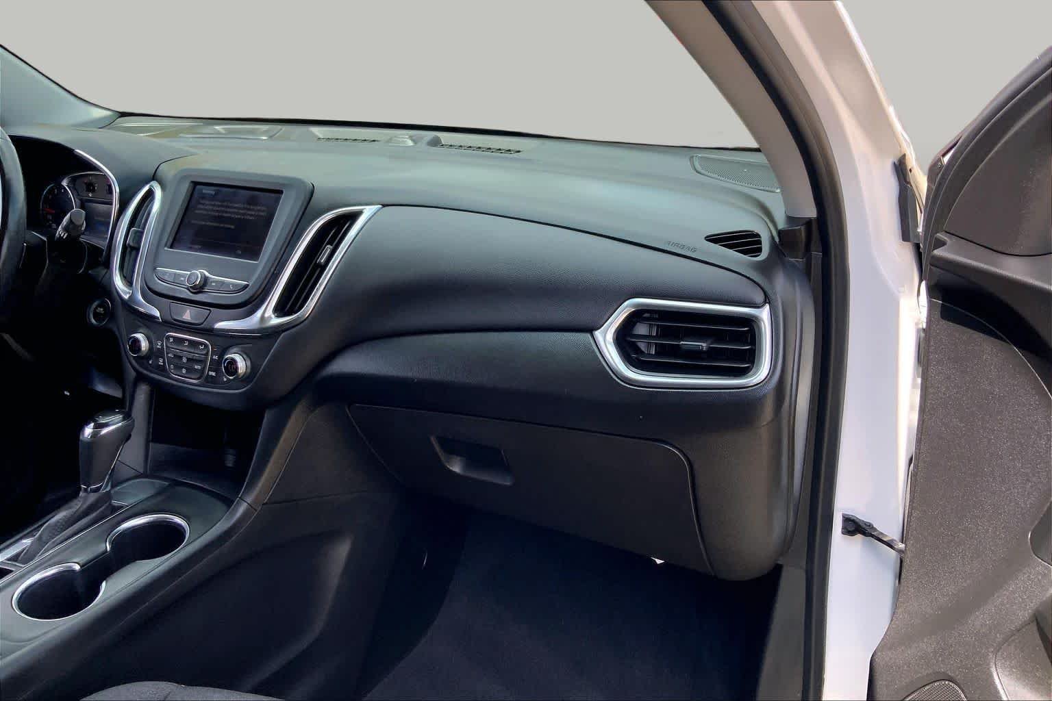 Used 2020 Iridescent Pearl Tricoat Chevrolet LT image 19