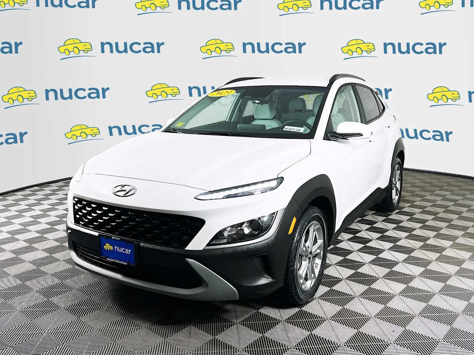 Used 2023 Lunar White Hyundai SEL image 3
