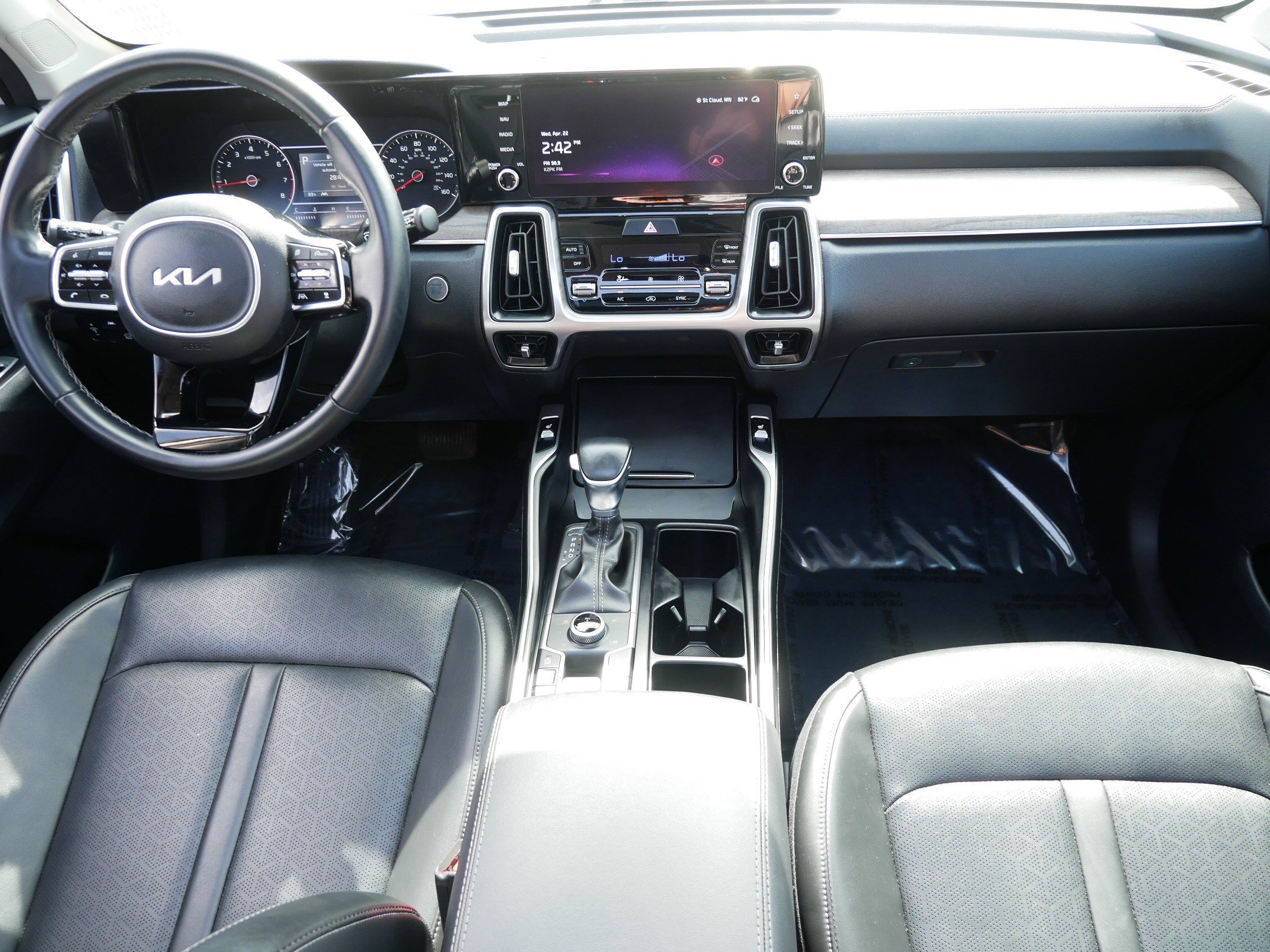 Used 2023 Glacial White Pearl Kia X-Line EX image 10