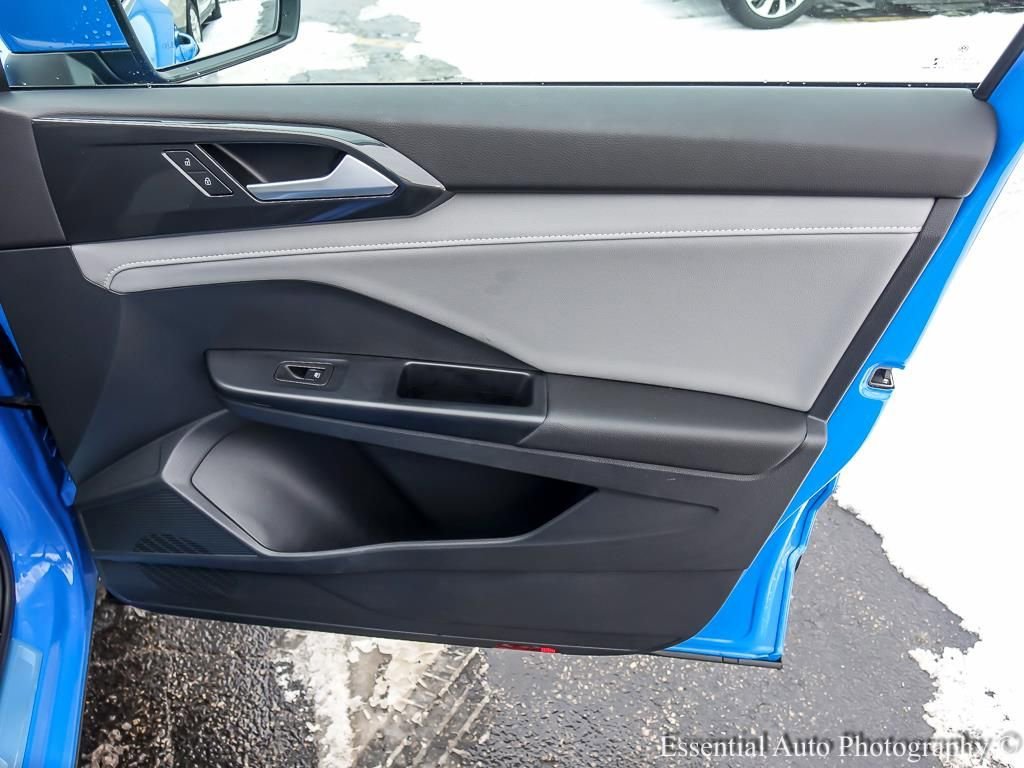 2023 VOLKSWAGEN TAOS - Image 26